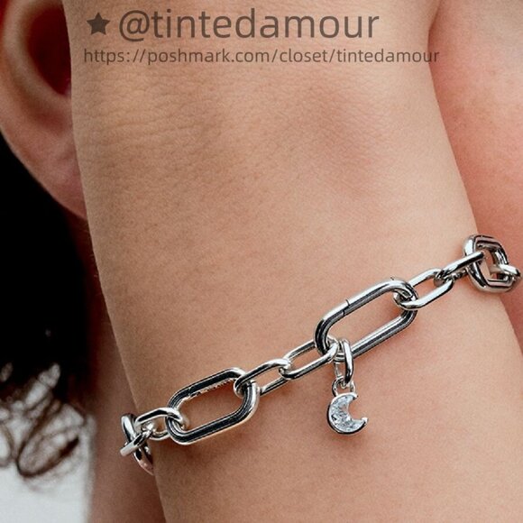 Pandora Pandora ME Sparkling Moon Mini Dangle Charm - Picture 4 of 6